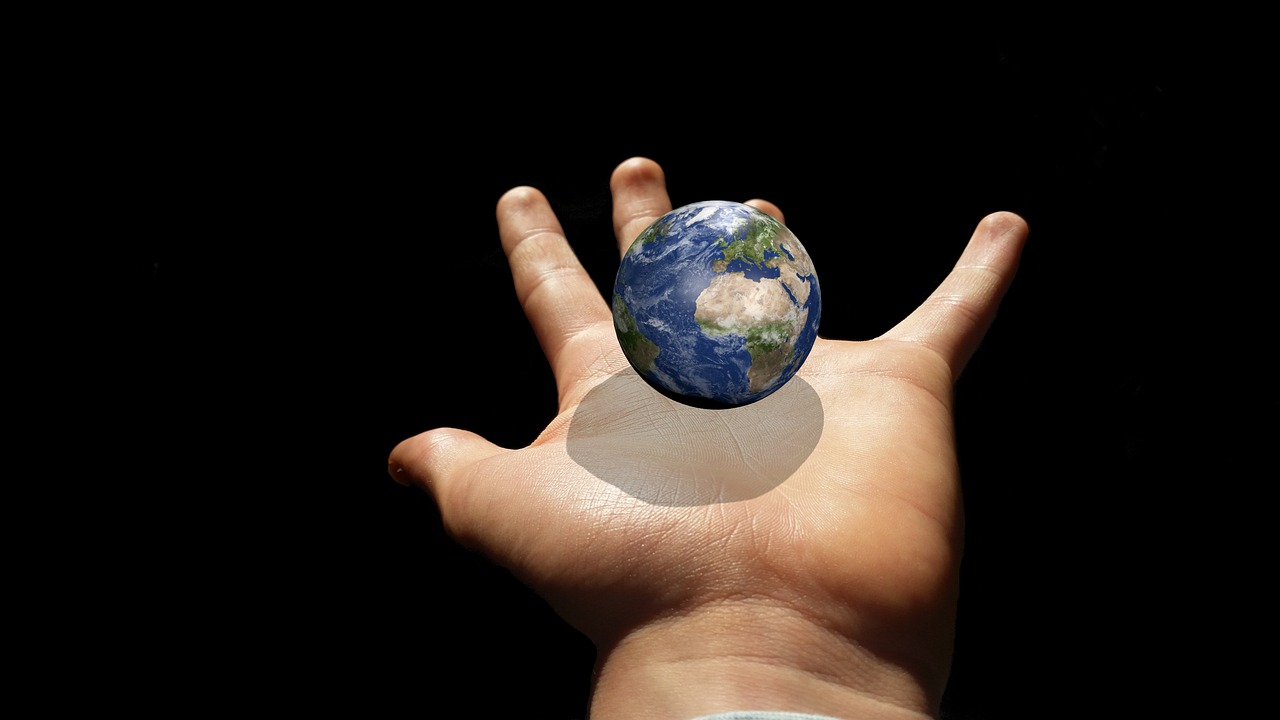 schranka-se-vzorky-z-planetky-bennu-uspesne-pristala-v-pousti-v-usa